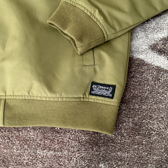 Brand New Men’s Levi’s Bayview Bomber Jacket Size Medium - Picture 2 of 8